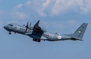 Первый лёгкий военно-транспортный самолёт CASA С-295MW поступил на вооружение ВВС Индии