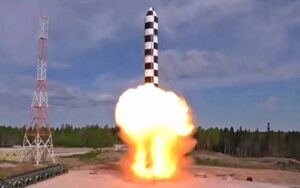 Роскосмос: на боевое дежурство поставлен ракетный комплекс «Сармат»