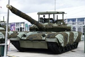 Танк Т-80БВM на международном военно-техническом форуме "Армия-2023"