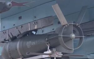 Показан Су-34 с управляемыми бомбами ФАБ-500М62
