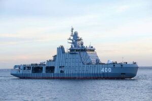 Боевой ледокол «Иван Папанин» проекта 23550 вышел на этап размагничивания