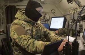 Показана работа комплекса артиллерийской разведки «Пенициллин»