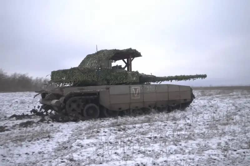 Подтверждено оснащение танков Т-80БВМ комплексами подавления дронов