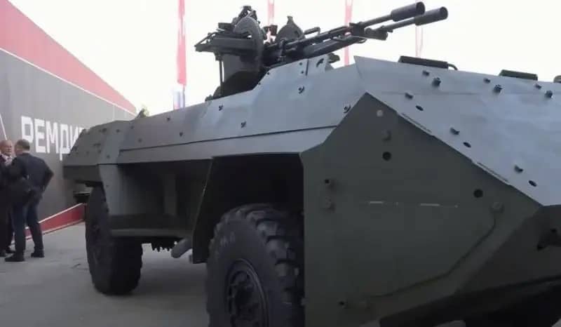 Разработанный специально для применения в спецоперации беспилотный бронеавтомобиль "Зубило" в скором времени отправится в войска для проведения полноценных испытаний.