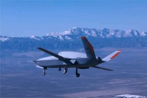 В США опубликованы первые кадры полёта прототипа дрона XQ-67