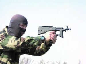 Российским военным передана партия пистолетов-пулемётов ПП-2000