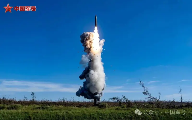 Китайские военные испытали МБР над водами Тихого океана