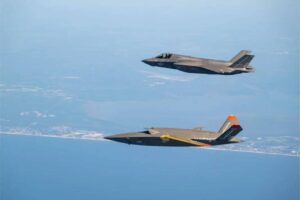 Истребители F-35B Lightning II и беспилотники XQ-58A Valkyrie успешно завершили испытания