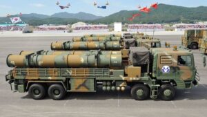 Южная Корея представила новую баллистическую ракету Hyunmoo-5