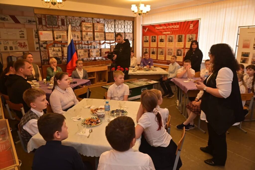 Великие Луки – школьный музей Победы