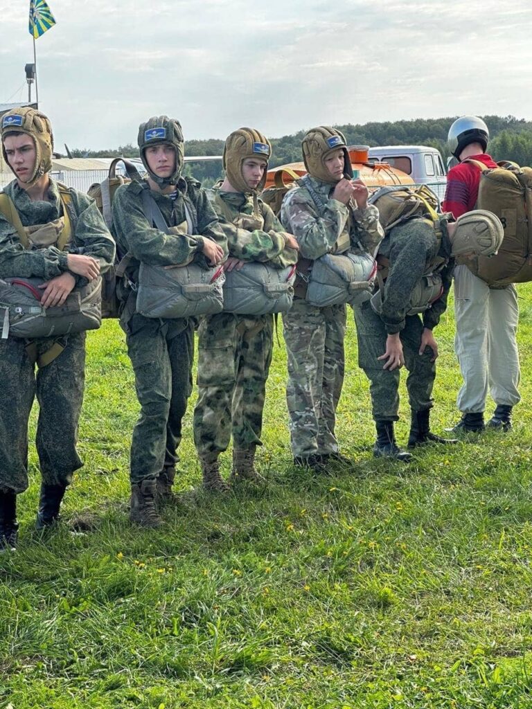 Подростково-патриотический клуб «Беркут»: Самая сильная крепость – любовь к Родине