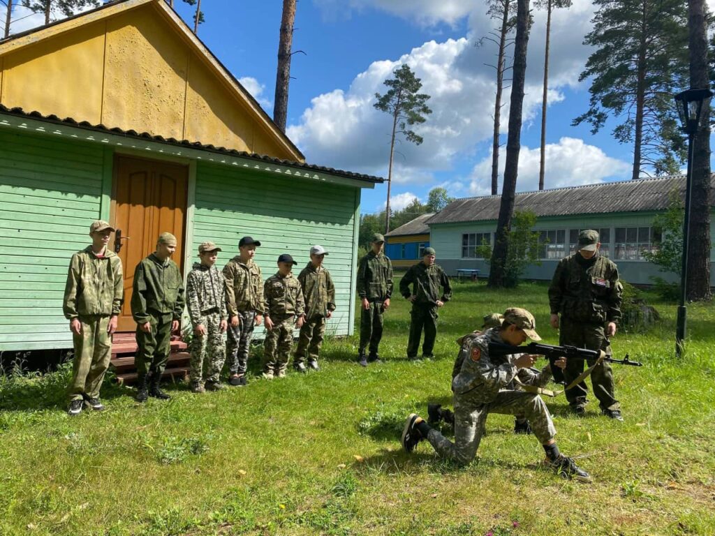 Подростково-патриотический клуб «Беркут»: Самая сильная крепость – любовь к Родине