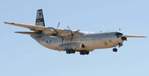 Первый полет Douglas C-133 Cargomaster