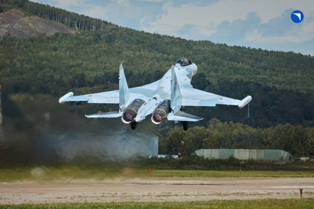 Войска получили партию новых истребителей СУ-35С