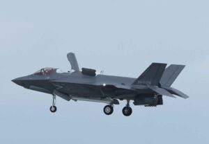 Япония получила первые истребители F-35B