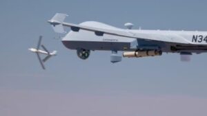 В США испытывают БпЛА с барражирующим снарядом