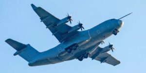 Китай поднял в небо новый транспортник