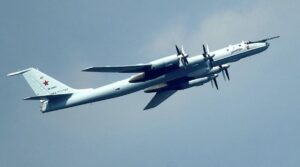 Ту-142МК выполнили воздушную дозаправку у Северного полюса