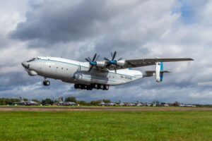 О транспортном самолёте Ан-22 «Антей»