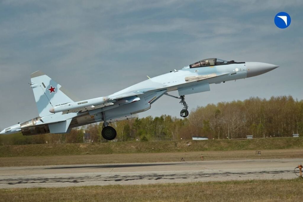 ВКС РФ получили очередную партию истребителей СУ-35С