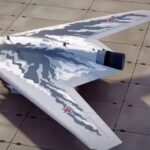 «Охотник» тяжёлый ударный БПЛА, работающий в связке с Су-57