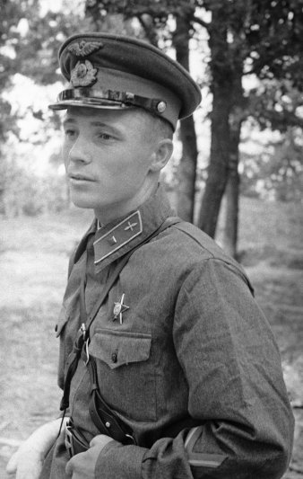 Легендарному ночному тарану Виктора Талалихина - 85 лет
