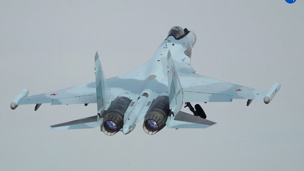ОАК передала в войска партию самолетов Су-35С