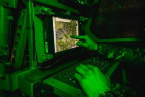 Ростех поставил партию машин управления артиллерийским огнем «Планшет-М-ИР»