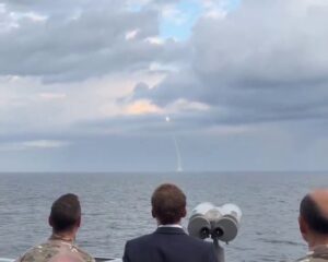 Франция выполнила первый пуск новой стратегической баллистической ракеты